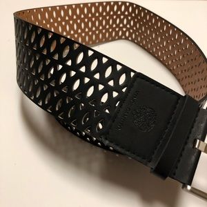 VINCE CAMUTO black women’s belt marked SZ S
